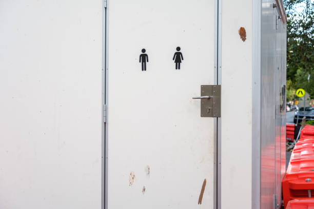 Best Portable restroom trailer rental  in Pekin, IL